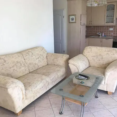 Balatoni Szello Apartman שיופוק