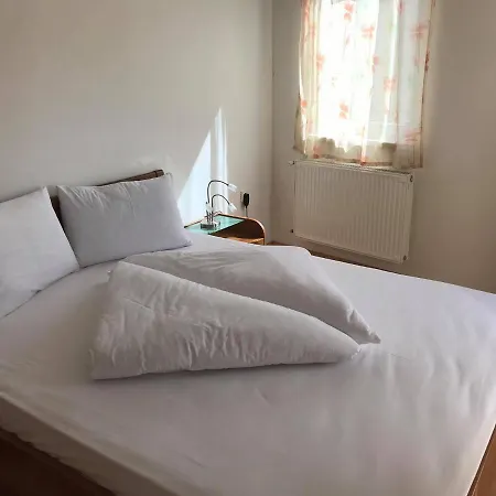 Balatoni Szello Apartman מלון דירות שיופוק