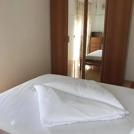 Balatoni Szello Apartman מלון דירות *