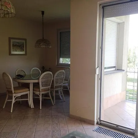 מלון דירות Balatoni Szello Apartman שיופוק