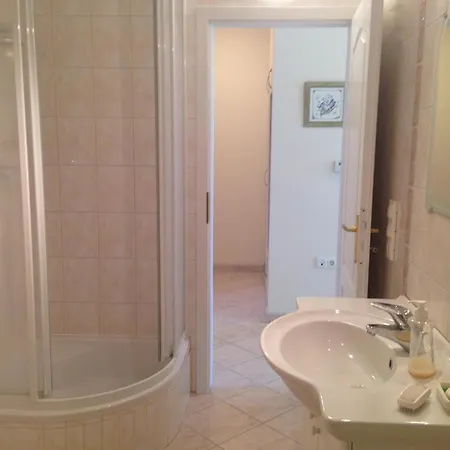 מלון דירות Balatoni Szello Apartman *