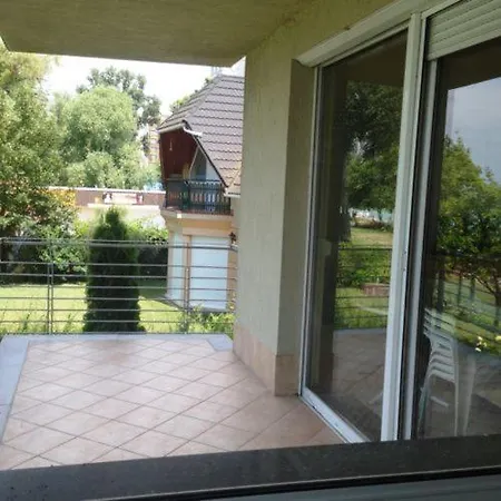 מלון דירות Balatoni Szello Apartman שיופוק